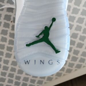 AIR JORDAN Retro Wings New
